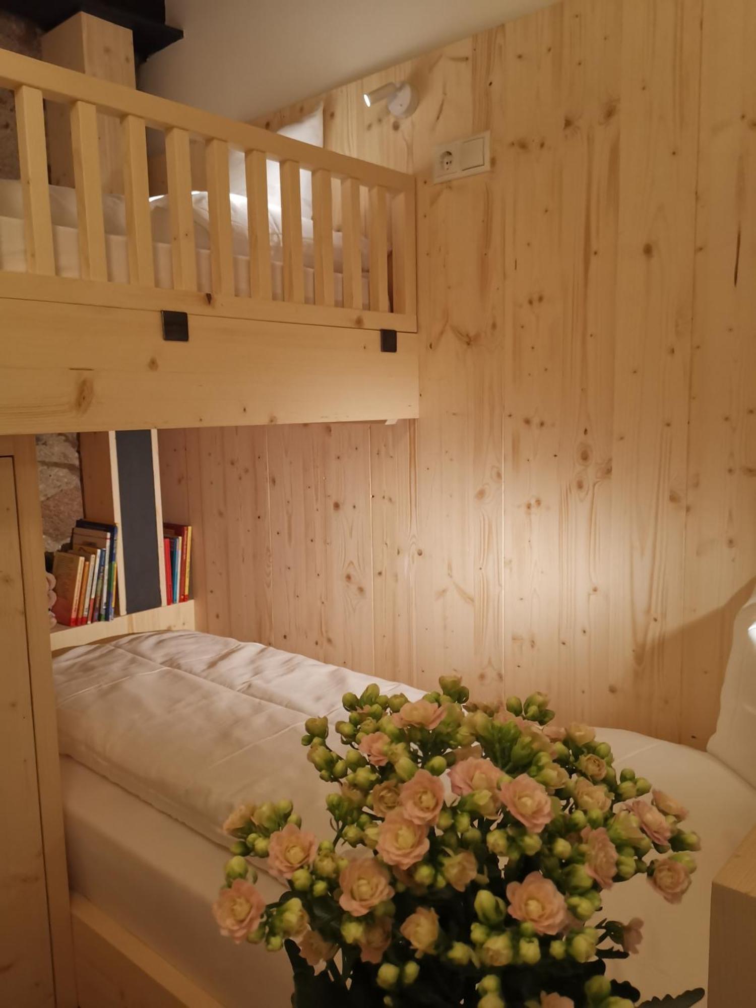 Ferienwohnung Ansitz Grustdorf Eppan an der Weinstraße Exterior foto