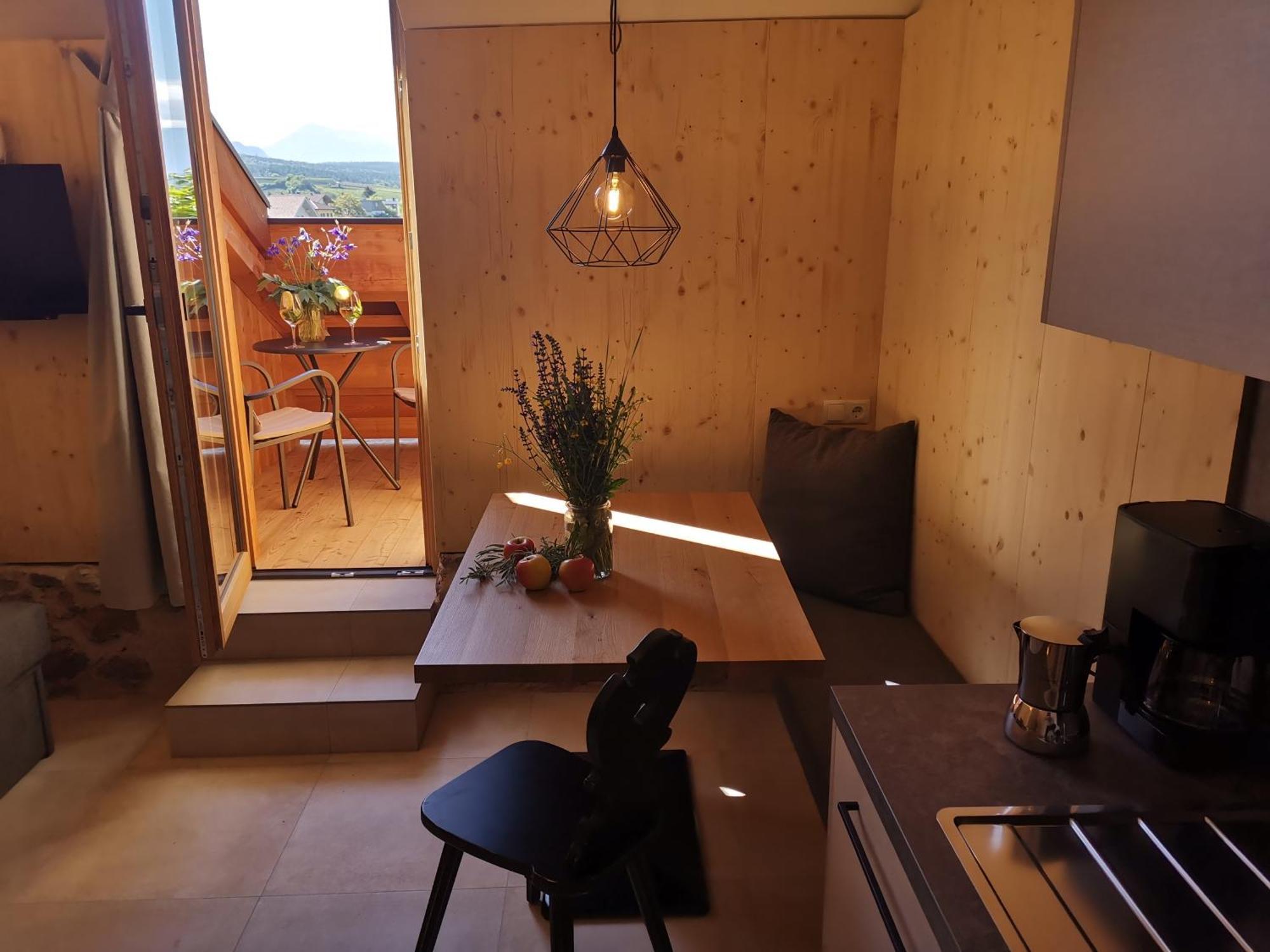 Ferienwohnung Ansitz Grustdorf Eppan an der Weinstraße Exterior foto